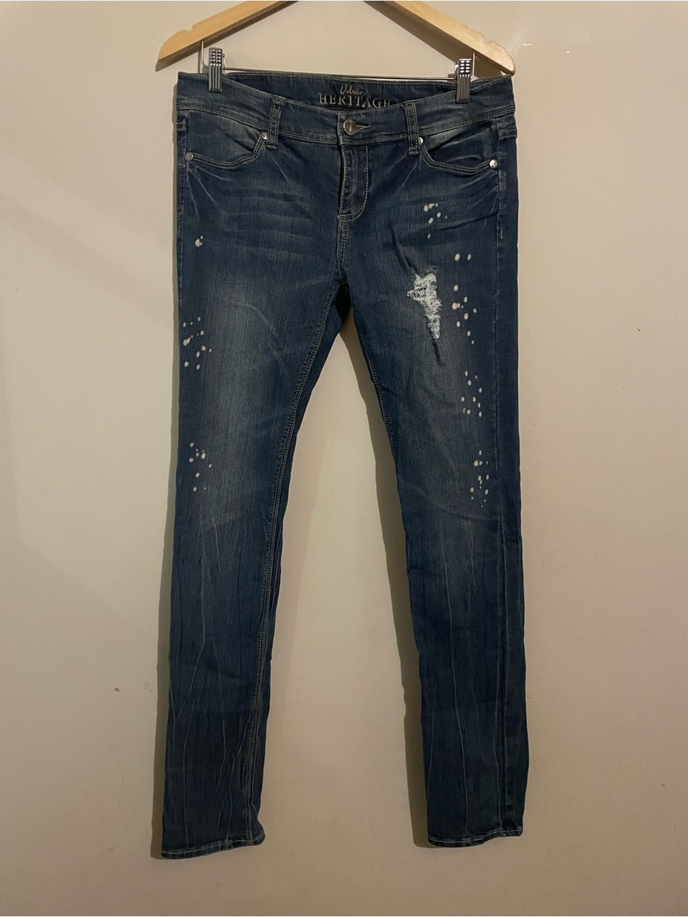 🦆 Urban Heritage | Distressed Style Jeans